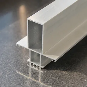 문과 창문용 단열 프로파일